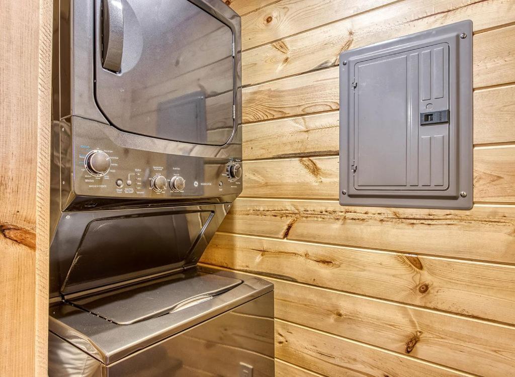Owls Nest Tree House Hot Tub, Wifi, 1089 Free Tickets Each Paid Day, Dollywood And More Sevierville Δωμάτιο φωτογραφία